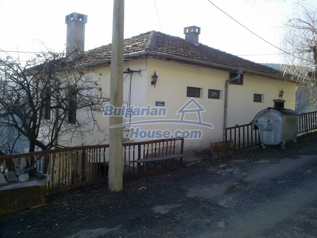 Foto 10 von 12 — Two-storey house on the slope of Rhodope Mountains