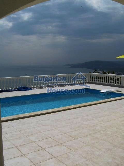 Foto 5 von 6 — Luxury two-storey seaside property in Balchik