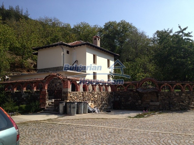 Foto 1 von 12 — Business property near a mountain, excellent investment