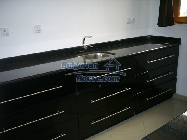 Foto 4 von 12 — Luxury coastal hotel in Albena, excellent investment option