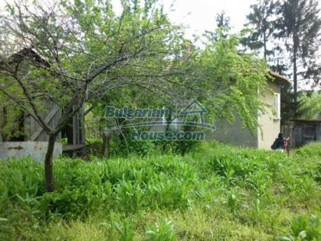 Foto 9 von 12 — Rural house with a large garden near Montana