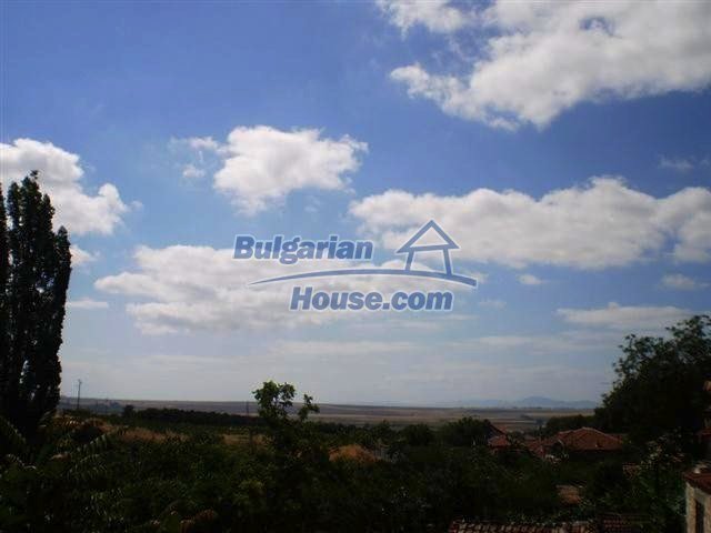Foto 4 von 4 — Nice house in a green countryside near the sea and Burgas