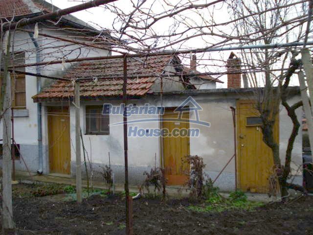 Foto 2 von 12 — Cheap property with a garden near Straldzha - Yambol