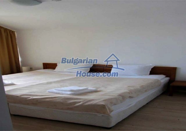Foto 5 von 5 — Wonderful spacious apartment with furniture and lovely fireplace