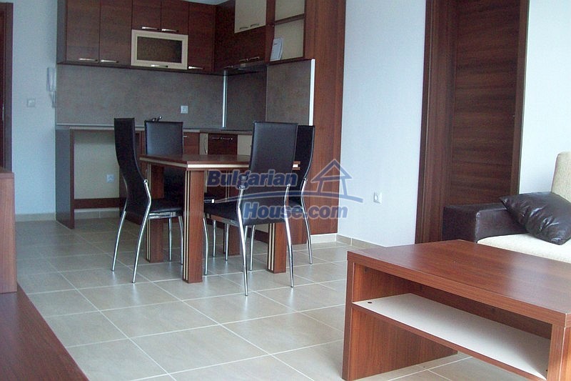 Foto 7 von 12 — Two bedroom apartment for sale in Nessebar-35m away from the sea