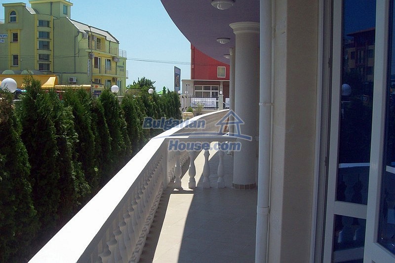Foto 6 von 12 — Two bedroom apartment for sale in Nessebar-35m away from the sea