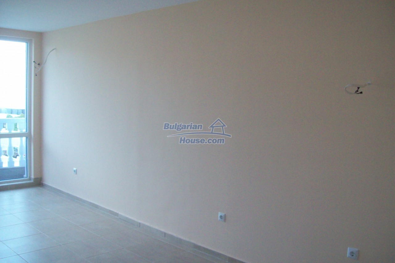 Foto 11 von 12 — Two bedroom apartment for sale in Nessebar-35m away from the sea