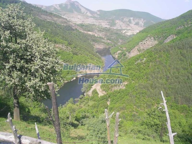Foto 2 von 12 — Huge property in Kardzhali region – miraculous landscape