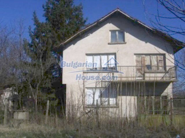 Foto 1 von 6 — Splendid sunny house with large garden near Montana