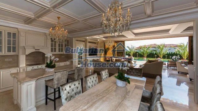 Foto 11 von 12 — Marvelous top class seaside house near Sunny Beach