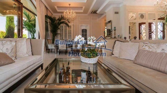 Foto 11 von 12 — Luxury seaside house - fabulous garden and lovely swimming pool