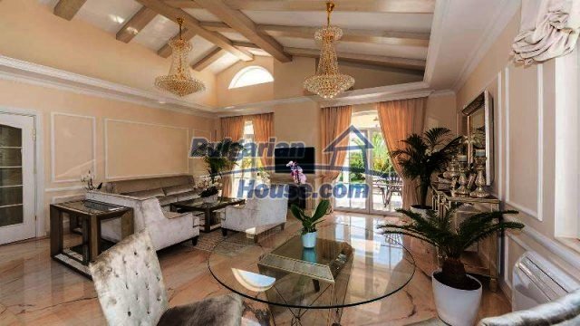 Foto 8 von 12 — Gorgeous luxuriously designed seaside house – Sunny Beach