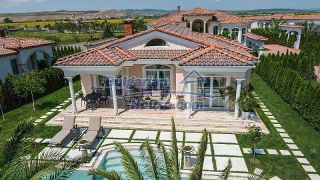 Foto 2 von 12 — Gorgeous luxuriously designed seaside house – Sunny Beach