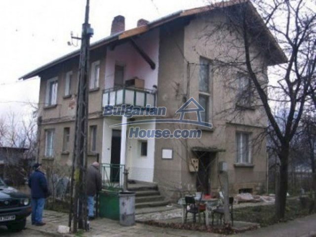 Foto 1 von 9 — Ground floor of a house in the lovely town of Berkovitsa