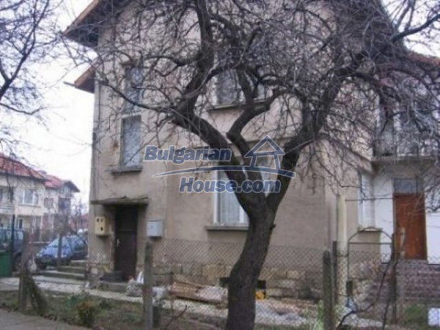 Foto 2 von 9 — Ground floor of a house in the lovely town of Berkovitsa
