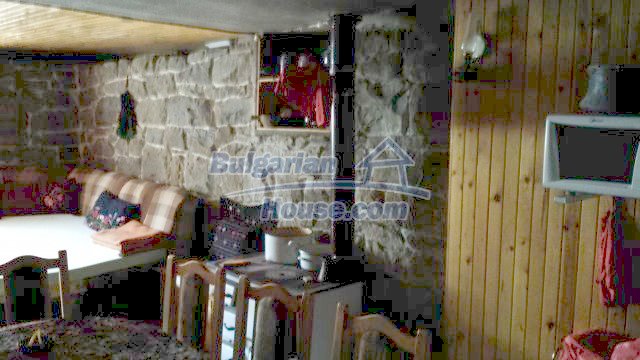 Foto 9 von 12 — Bulgarian house in Stara Planina mountain near river