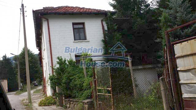 Foto 5 von 12 — Bulgarian house in Stara Planina mountain near river