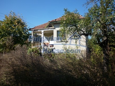 Foto 4 von 12 — Cheap House for sale 25 km from Vratsa with nice lovely views