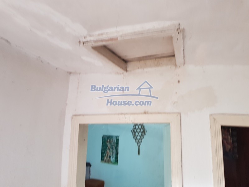 Foto 9 von 12 — Cheap Bulgarian property near Yastrebino lake Targovishte