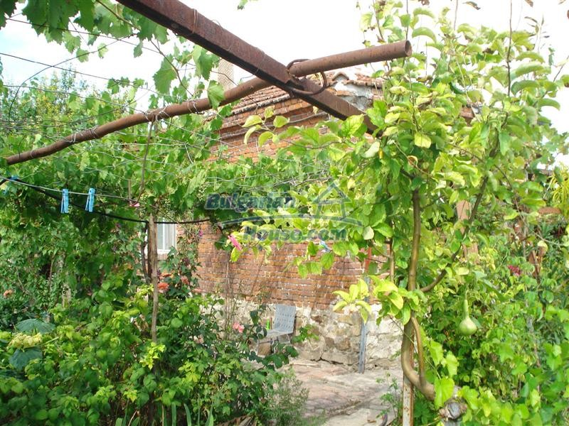 Foto 4 von 12 — Village House in good condition 9 km from Elhovo- Yambol region