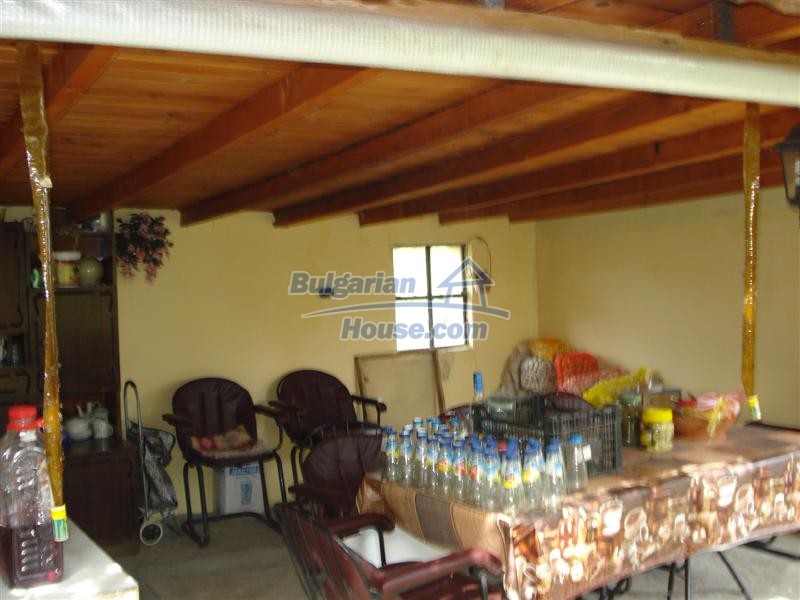 Foto 7 von 12 — Village House in good condition 9 km from Elhovo- Yambol region