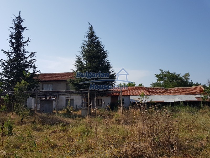 Foto 4 von 12 — House for sale 50 km from Plovdiv and 20km from Chirpan