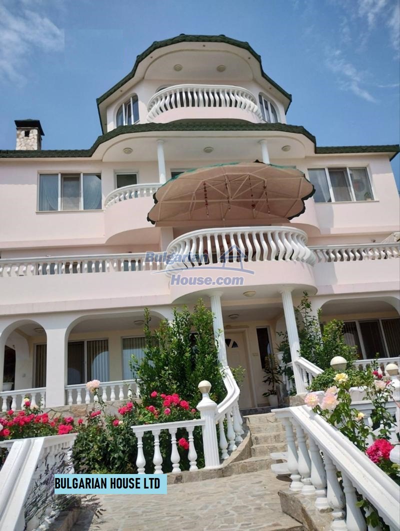 Foto 1 von 12 — LUXURY Bulgarian property with SEA VIEW in Trakata VARNA city