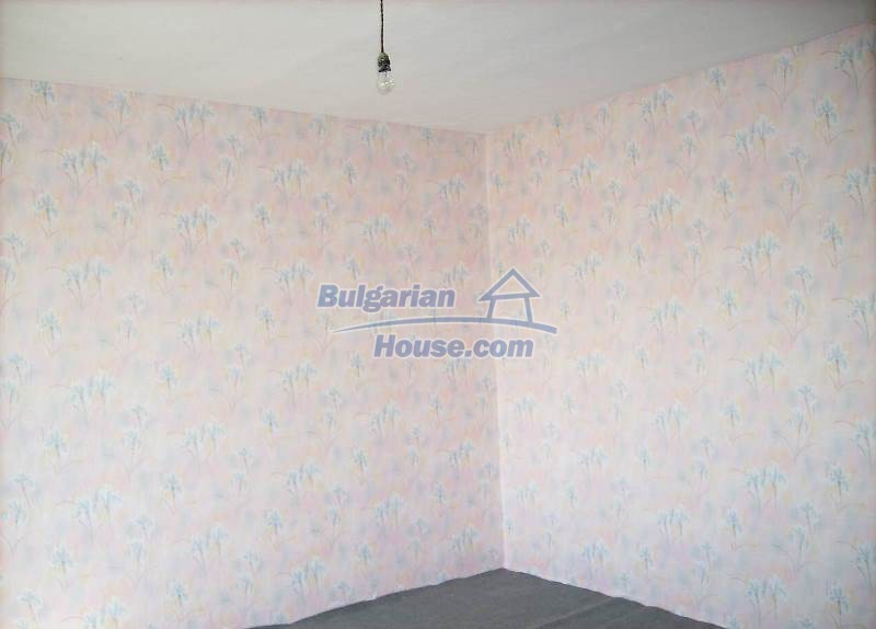 Foto 3 von 12 — Хубава къща на два етажа с Голяма Градина