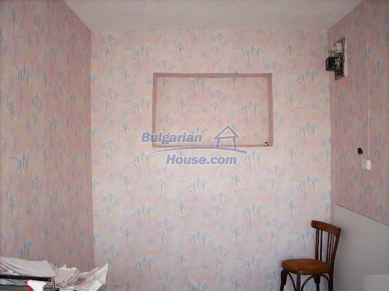 Foto 8 von 12 — Хубава къща на два етажа с Голяма Градина