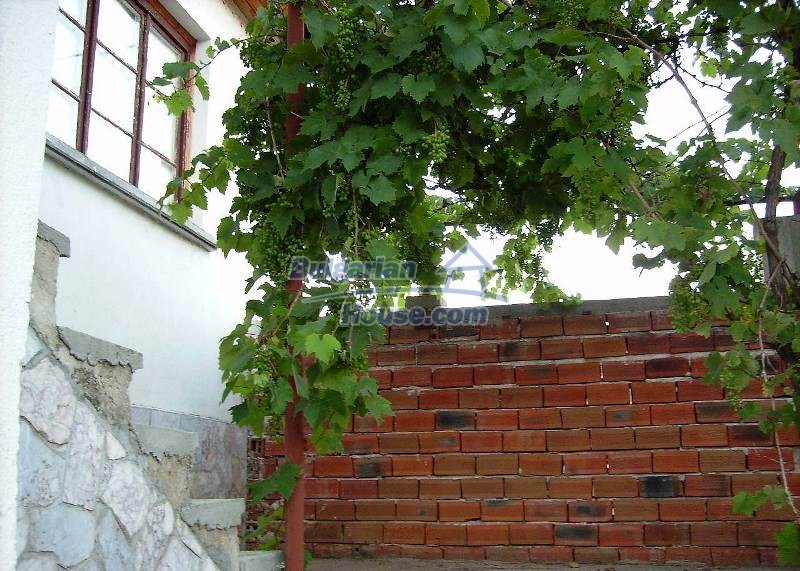 Foto 10 von 12 — Хубава къща на два етажа с Голяма Градина
