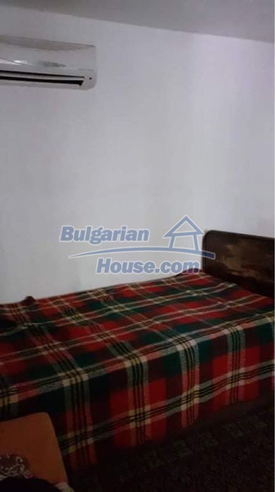 Foto 12 von 12 — One storey house for sale 10 km from Yambol city