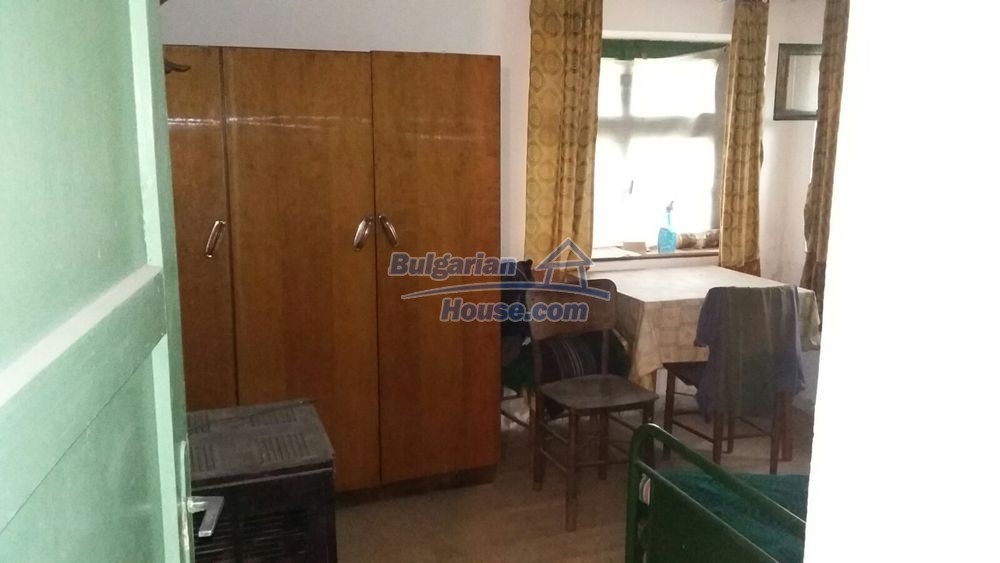 Foto 9 von 12 — Two storey brick built house in Haskovo region 40 km to Greece