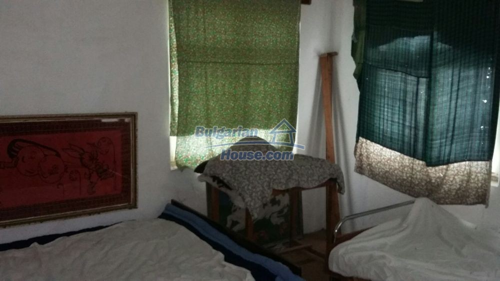 Foto 5 von 12 — Two storey brick built house in Haskovo region 40 km to Greece