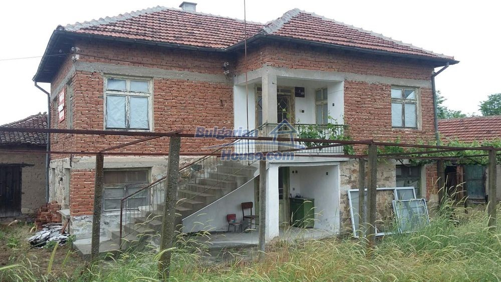 Foto 2 von 12 — Two storey brick built house in Haskovo region 40 km to Greece