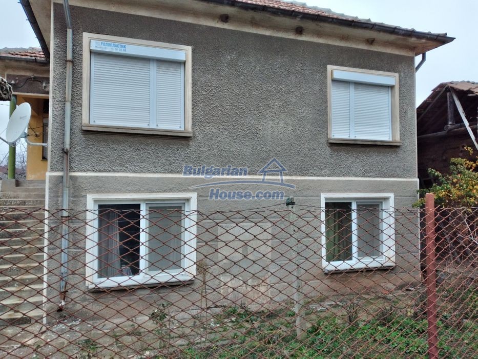 Foto 3 von 12 — Partly renovated Bulgarian property for sale near Haskovo