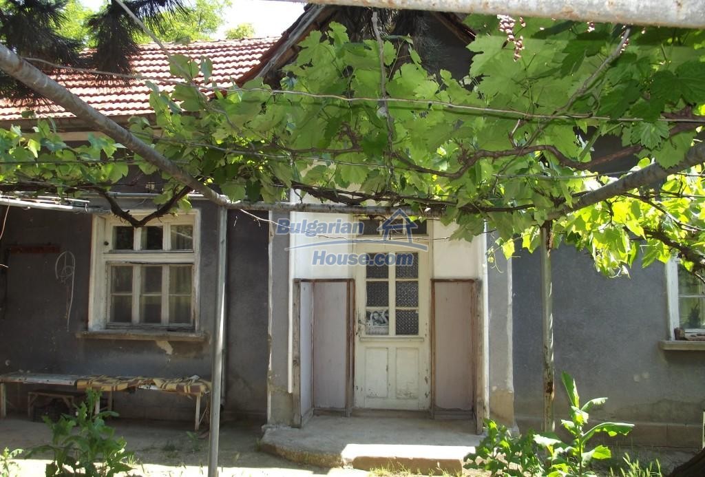 Foto 9 von 12 — Property with big plot of land and lots of potential at a good p