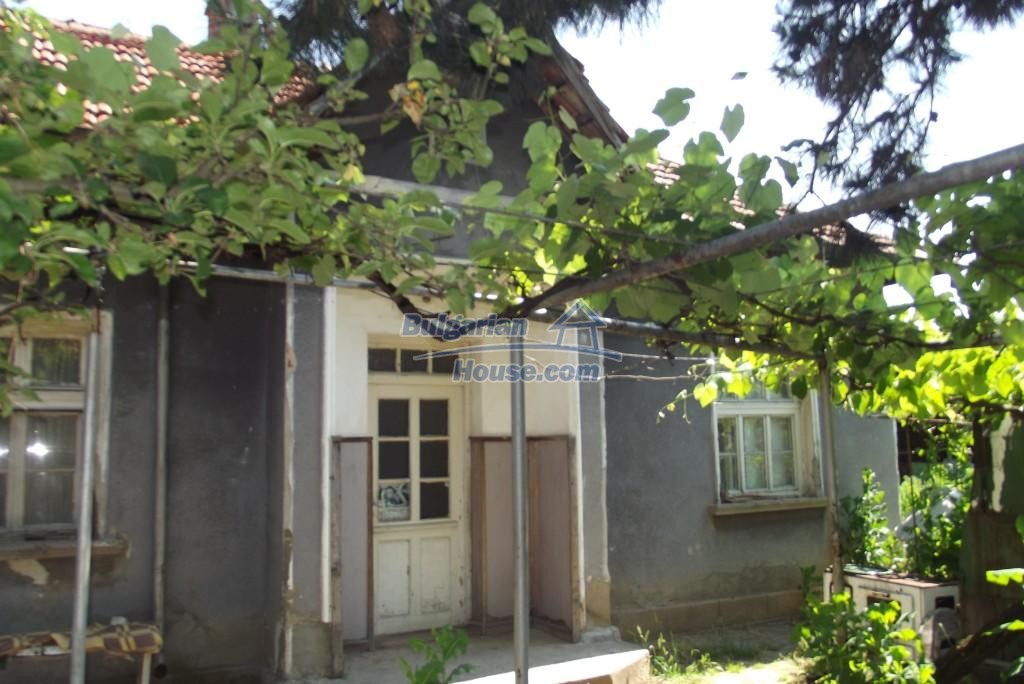 Foto 7 von 12 — Property with big plot of land and lots of potential at a good p