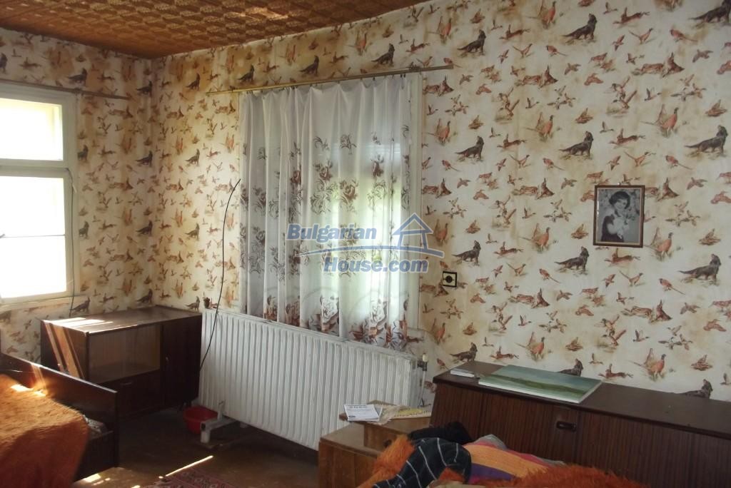 Foto 12 von 12 — Property with big plot of land and lots of potential at a good p