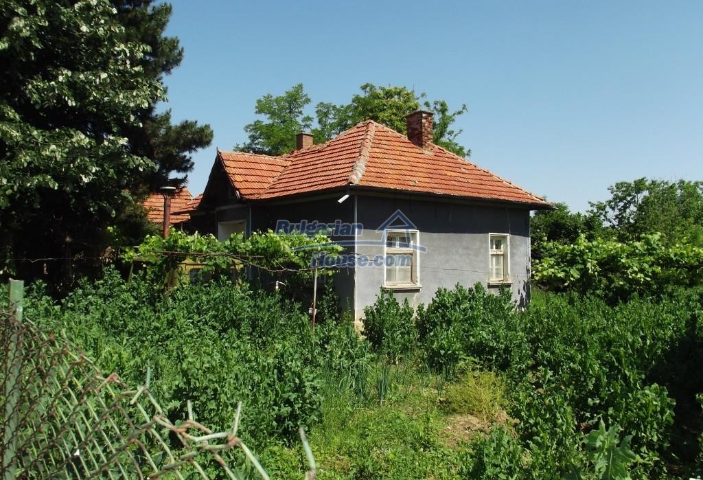 Foto 4 von 12 — Property with big plot of land and lots of potential at a good p