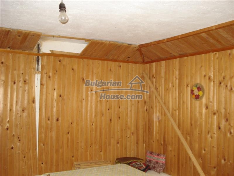 Foto 7 von 12 — Bulgarian property with a garden in a village 80km from Burgas