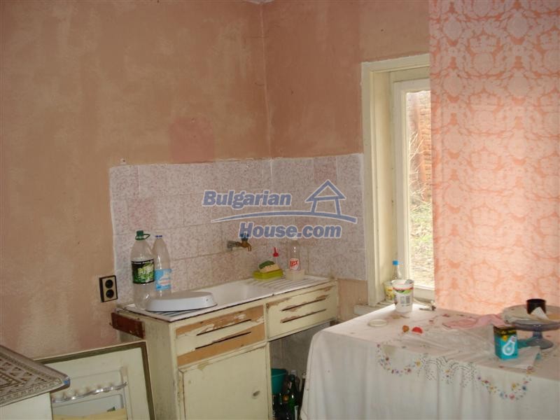 Foto 10 von 12 — Bulgarian property with a garden in a village 80km from Burgas