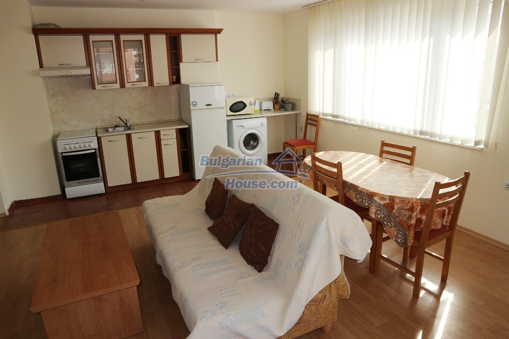 Foto 10 von 12 — FIRST LINE furnished 2 BED flat for sale in Priviledge fort Elen
