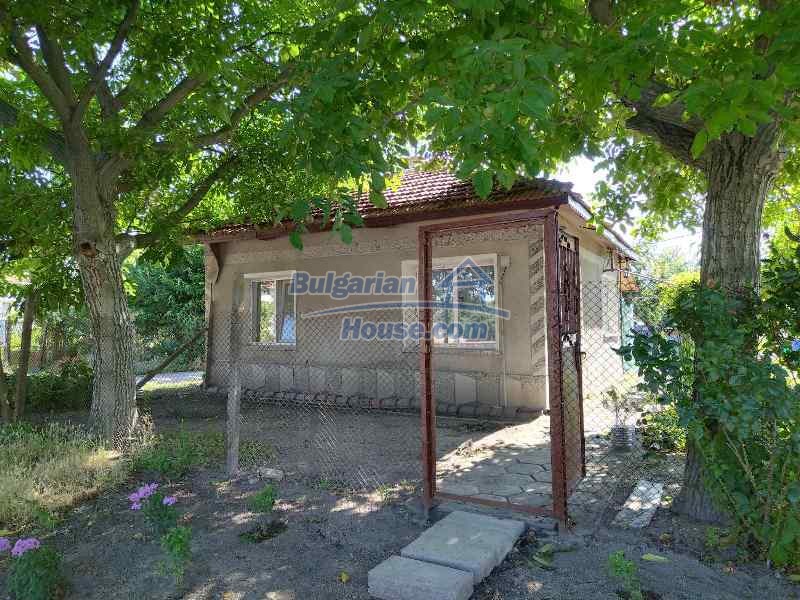 Foto 2 von 12 — One storey house in good condition 18 km from Stara Zagora