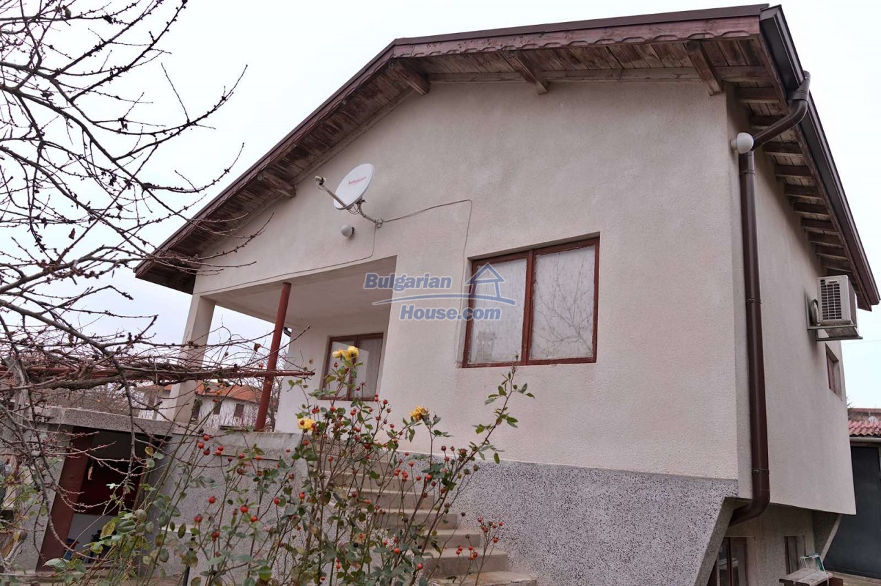 Foto 3 von 12 — Great BULGARIAN PROPERTY near VARNA