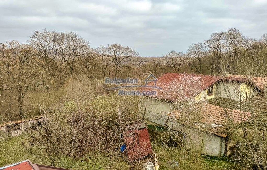 Foto 6 von 12 — A unique three-floor house with a nice garden in VARNA