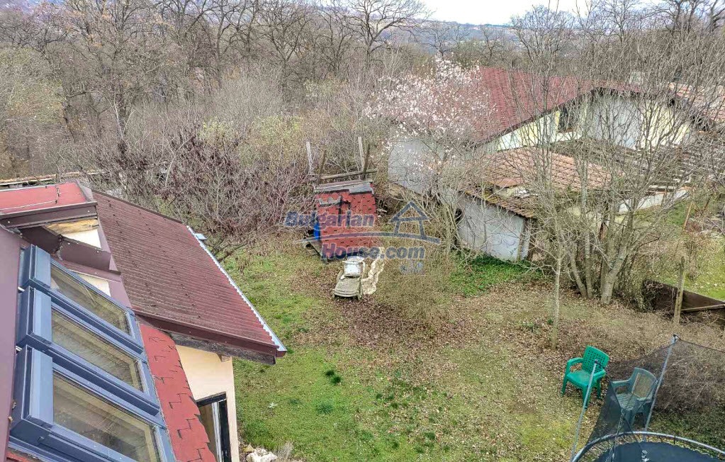 Foto 5 von 12 — A unique three-floor house with a nice garden in VARNA