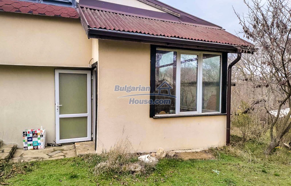 Foto 12 von 12 — A unique three-floor house with a nice garden in VARNA