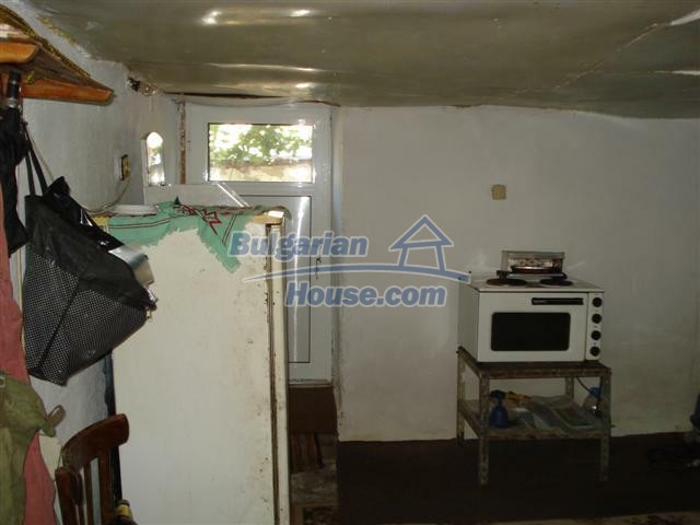 Foto 10 von 12 — CHEAP Two storey rural Bulgarian property 15 km from Elhovo