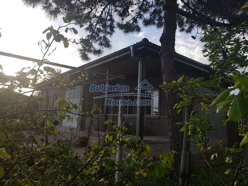 Foto 5 von 12 — Rural Bulgarian property 46 km from Stara Zagora with big garden