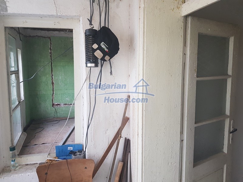 Foto 8 von 12 — Rural Bulgarian property 46 km from Stara Zagora with big garden